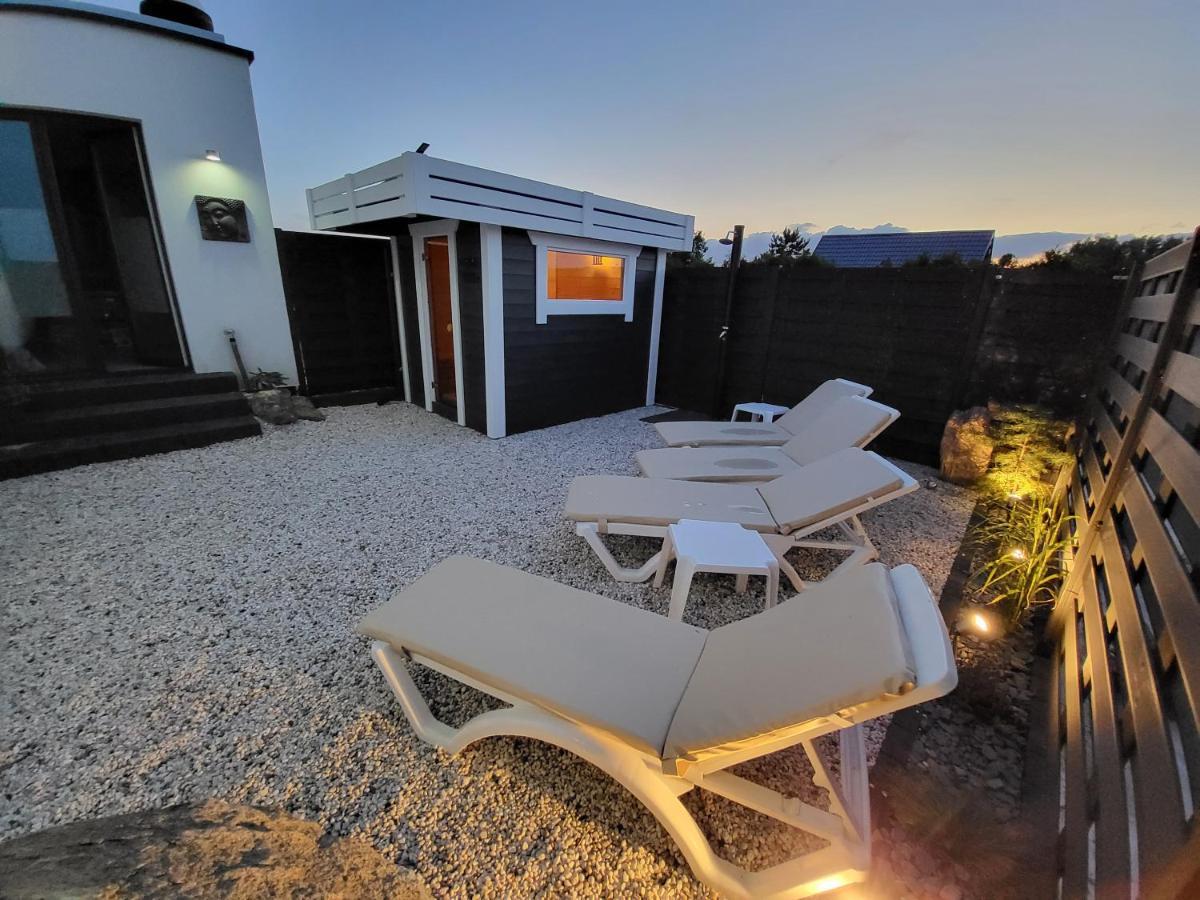 Robson Beach I Sauna, Jacuzzi Мендзыводзе Экстерьер фото